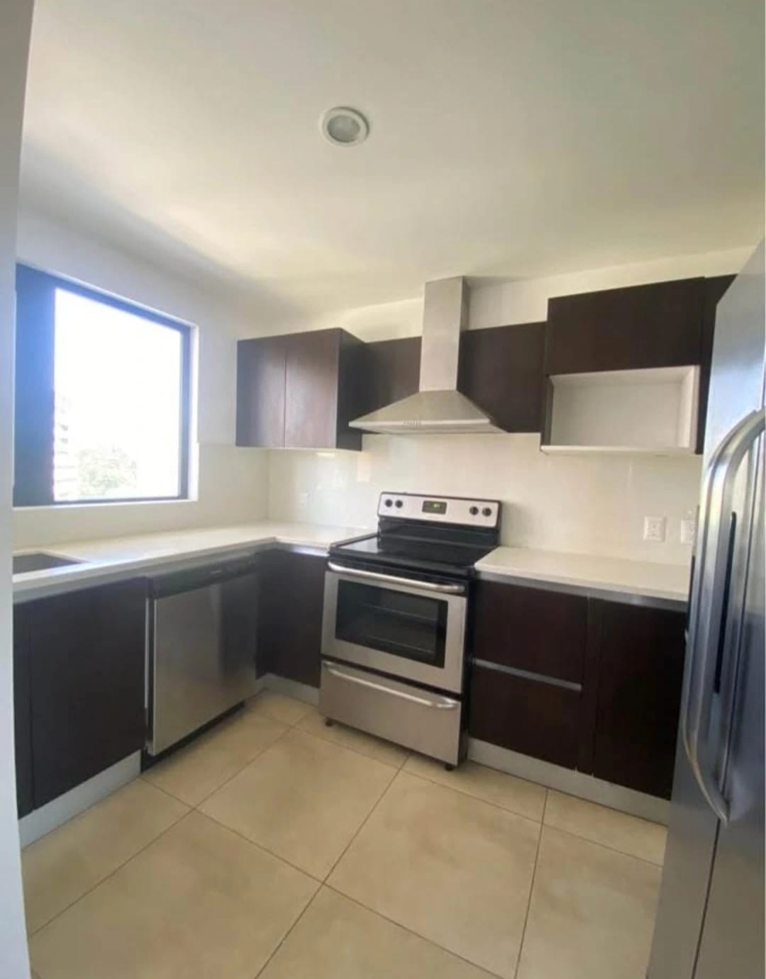 Vendo amplio apartamento en zona 14 Lantana — Apartamento en Venta en Lantana, Zona 14, Guatemala, Ciudad — foto 9 de 10