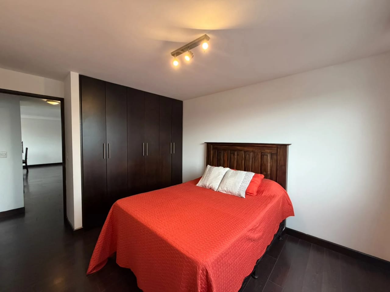 Alquilo apartamento amueblado en zona 14 — Apartamento en Alquiler en Catania, Zona 14, Guatemala, Ciudad — foto 3 de 10