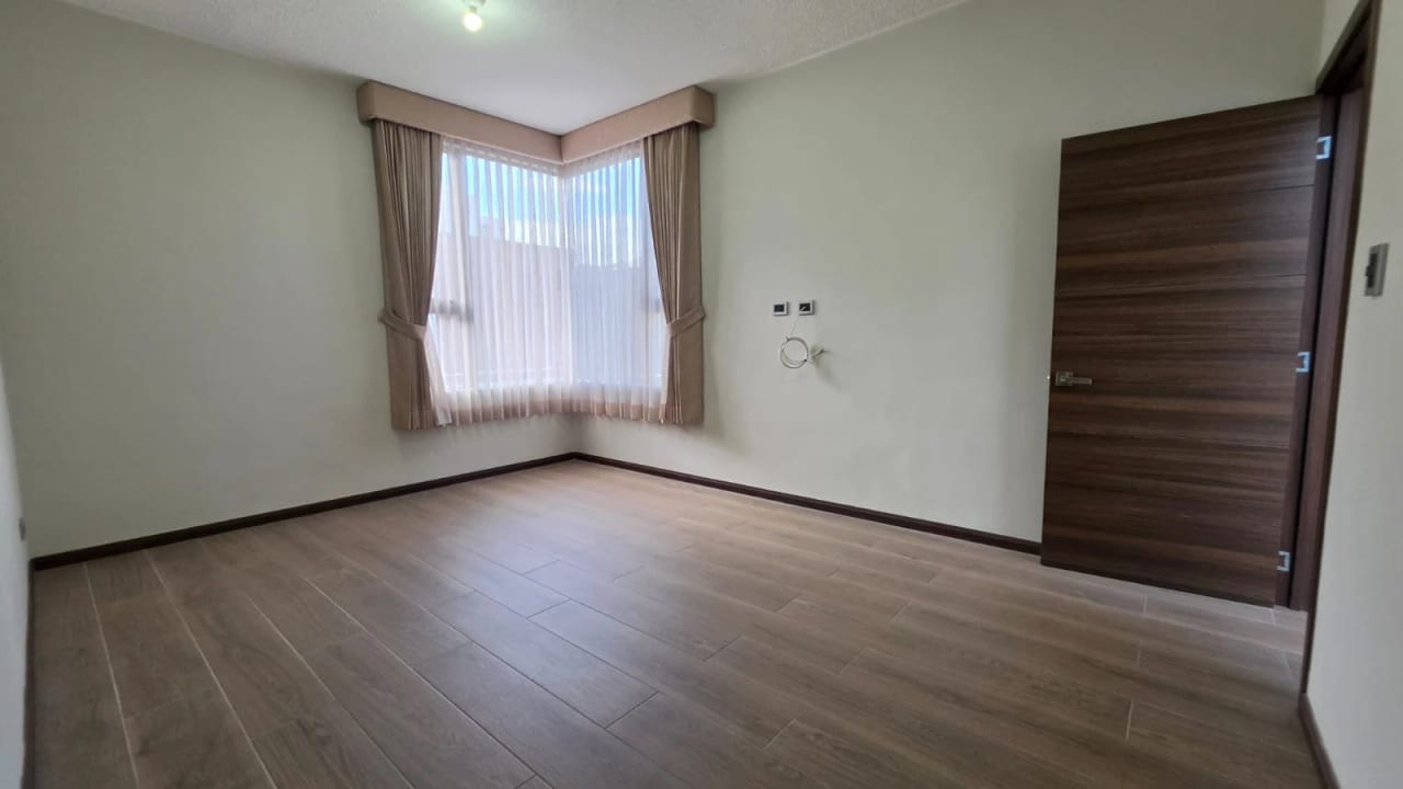 Vendo espectacular casa en Z. 16 Home 16 — Casa en Venta en Home 16, Zona 16, Guatemala, Ciudad — foto 12 de 17