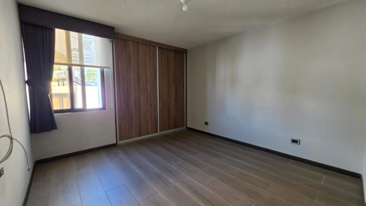 Vendo espectacular casa en Z. 16 Home 16 — Casa en Venta en Home 16, Zona 16, Guatemala, Ciudad — foto 15 de 17
