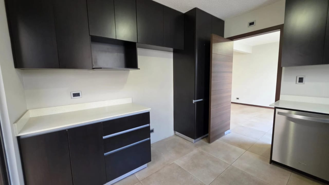 Vendo espectacular casa en Z. 16 Home 16 — Casa en Venta en Home 16, Zona 16, Guatemala, Ciudad — foto 17 de 17