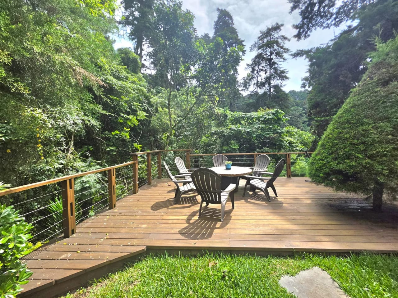 Vendo espectacular casa en Muxbalia, kms 8.8 carretera a Muxbal — Casa en Venta en Muxbalia, Muxbal, Guatemala, Ciudad — foto 2 de 17