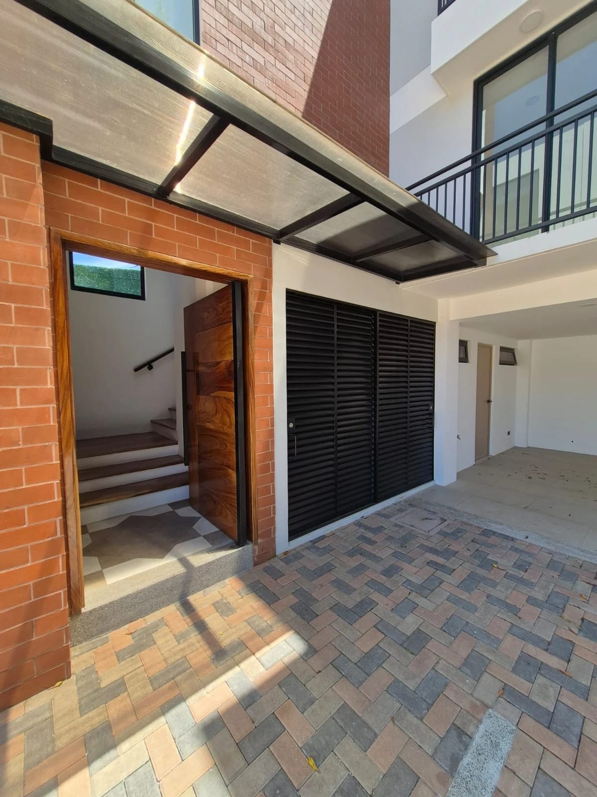 Casa para Estrenar en Condominio Arrazola 1, km 17.5 CAES — Casa en Venta en Carretera a El Salvador, Guatemala, Ciudad — foto 3 de 17