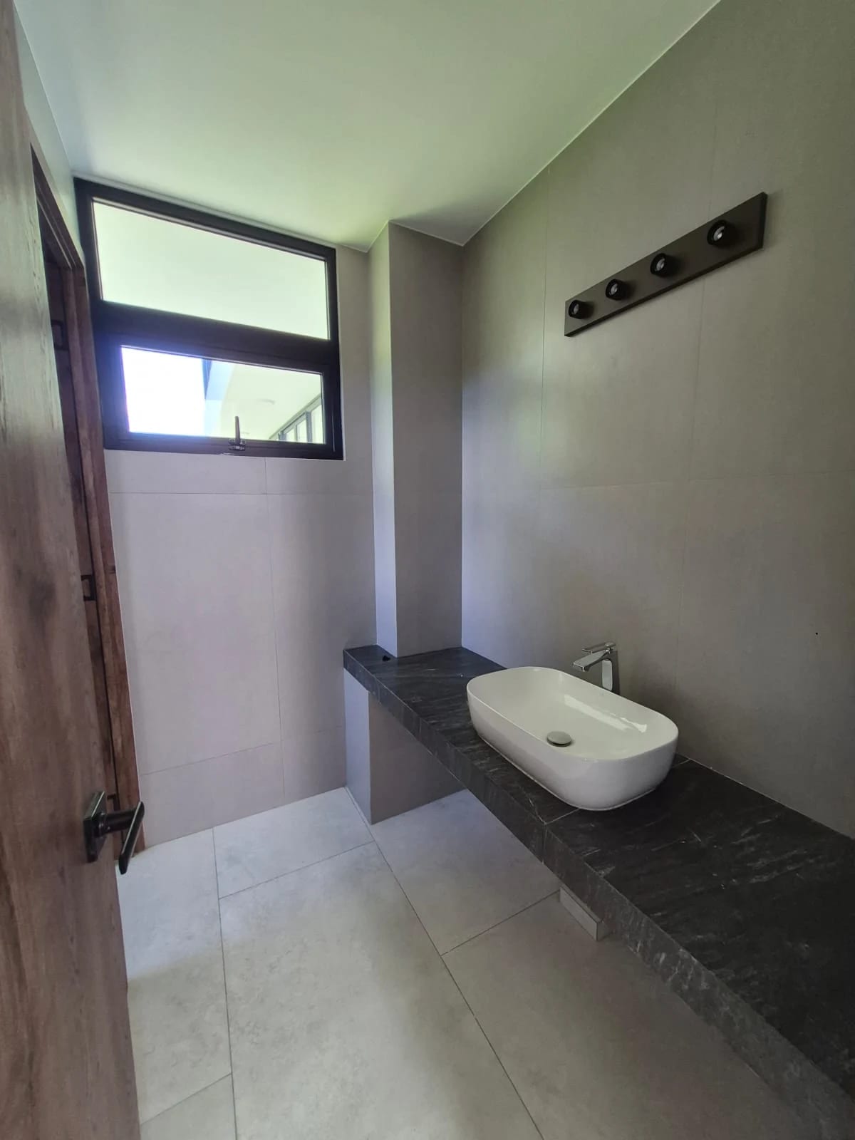 Casa para Estrenar en Condominio Arrazola 1, km 17.5 CAES — Casa en Venta en Carretera a El Salvador, Guatemala, Ciudad — foto 7 de 17