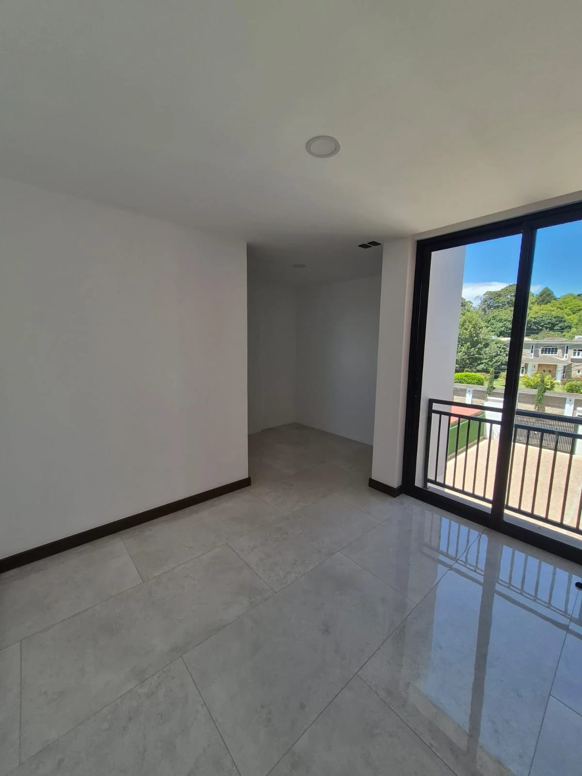Casa para Estrenar en Condominio Arrazola 1, km 17.5 CAES — Casa en Venta en Carretera a El Salvador, Guatemala, Ciudad — foto 13 de 17