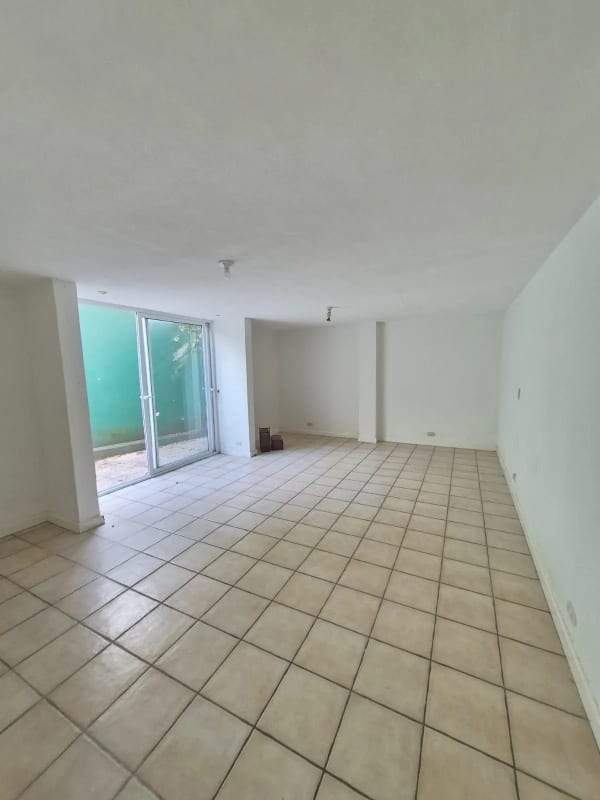 En Venta Townhouse KM 15 CAES, Frente a Condado Concepción — Casa en Venta en km 11-15, Carretera a El Salvador, Guatemala, Ciudad — foto 4 de 17