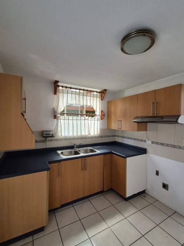 Vendo Casa en Providencia Entrada a San José Pinula KM. 18.5 CAES — Casa en Venta en San José Pinula, Guatemala, Ciudad — foto 13 de 15