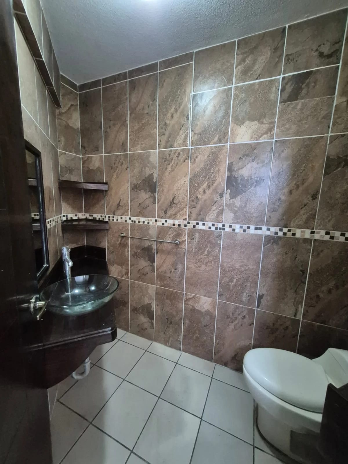 Gran Oportunidad de Inversión en Ciudad de Plata, Zona 7 — Casa en Venta en Zona 7, Guatemala, Ciudad — foto 10 de 12