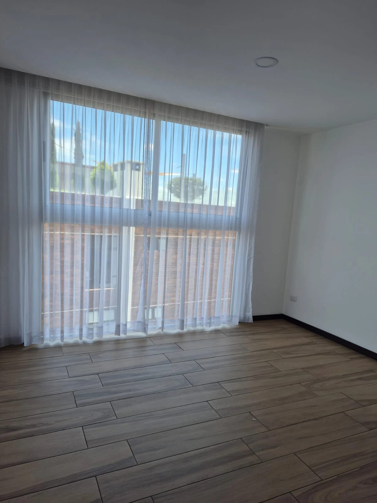 APARTAMENTO EN RENTA Vista Hermosa 1, Zona 15 — Apartamento en Alquiler en Zona 15, Guatemala, Ciudad — foto 3 de 7