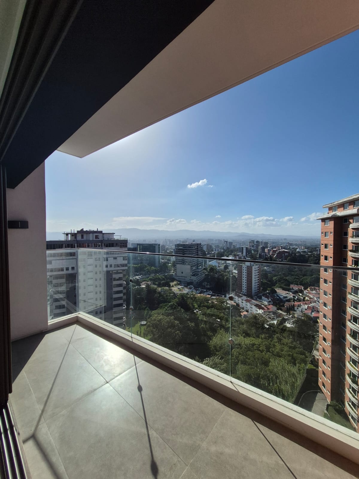 Rento Apartamento San Lázaro Zona 15 — Apartamento en Alquiler en San Lázaro, Zona 15, Guatemala, Ciudad — foto 1 de 10