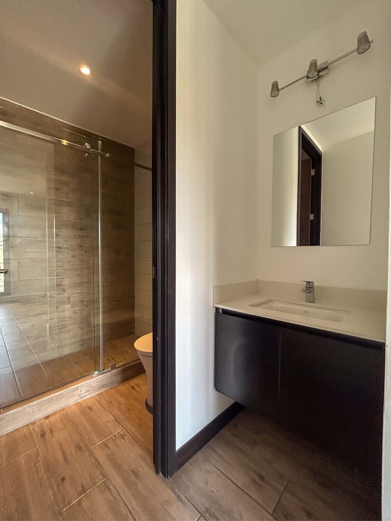 En Renta apartamento en Oakland, Zona 10 — Apartamento en Alquiler en Zona 10, Guatemala, Ciudad — foto 10 de 16