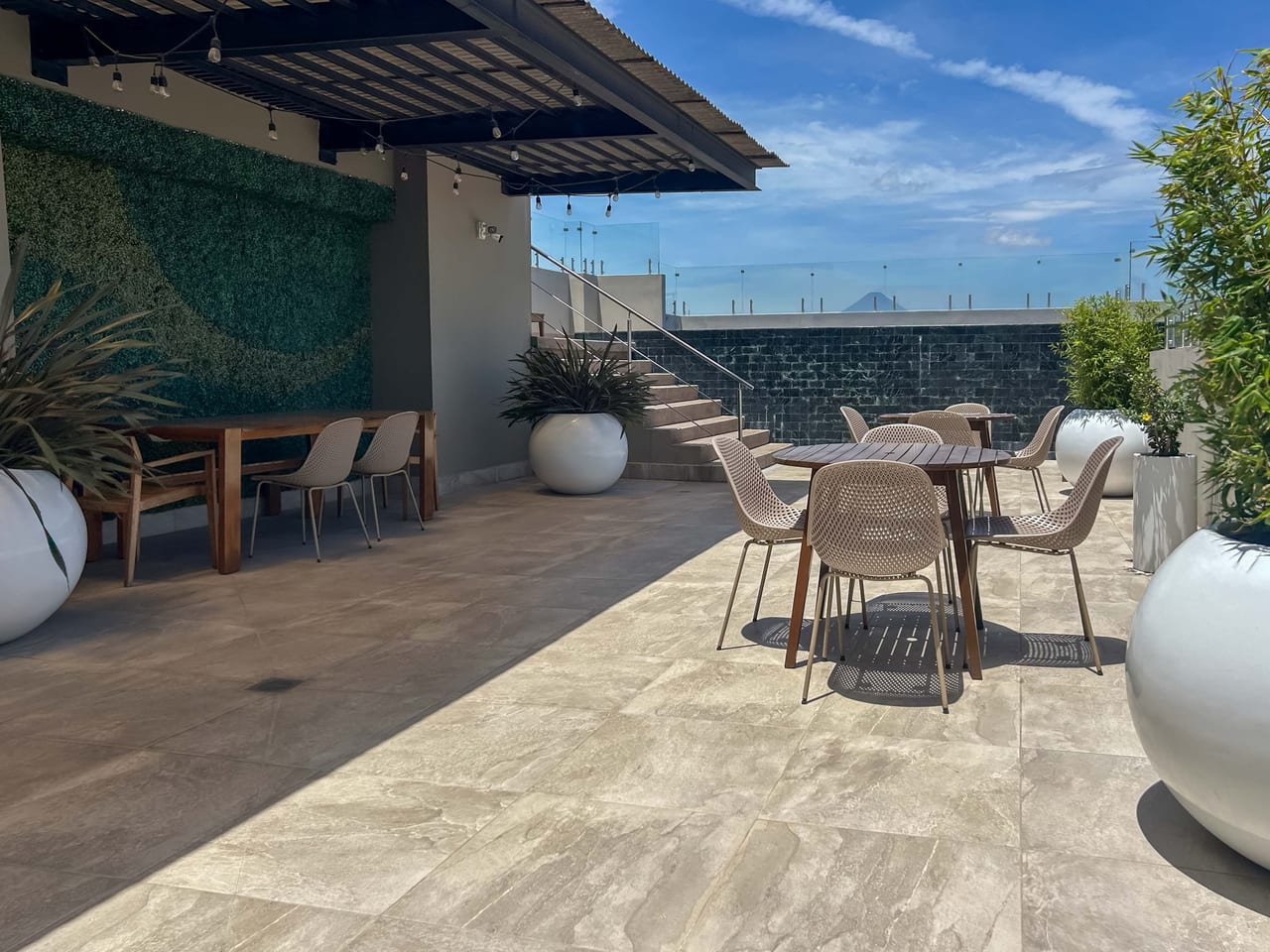 En Renta apartamento en Oakland, Zona 10 — Apartamento en Alquiler en Zona 10, Guatemala, Ciudad — foto 12 de 16