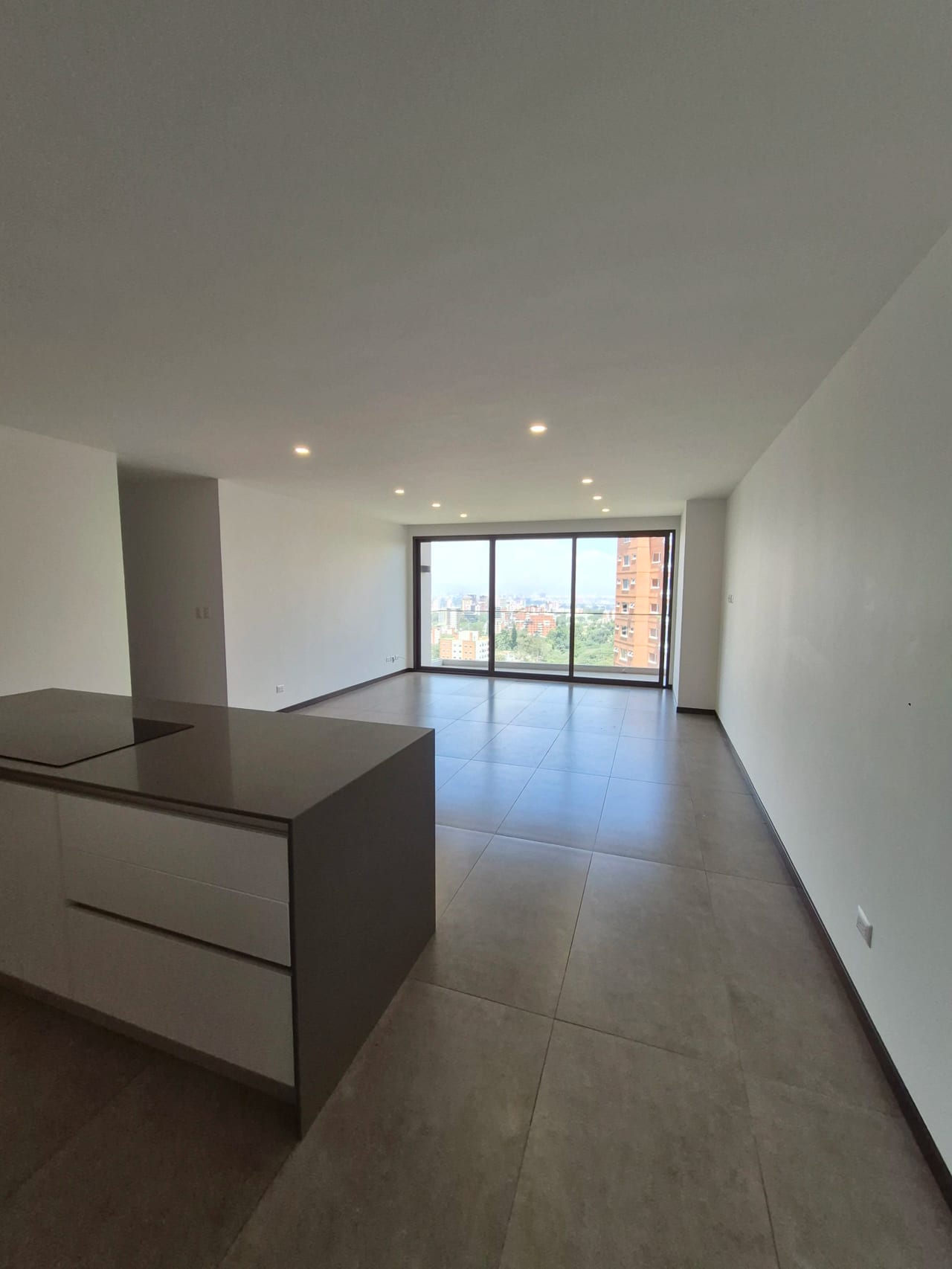 Moderno Apartamento en Renta Sector San Lázaro, Zona 15 — Apartamento en Alquiler en San Lázaro, Zona 15, Guatemala, Ciudad — foto 2 de 11