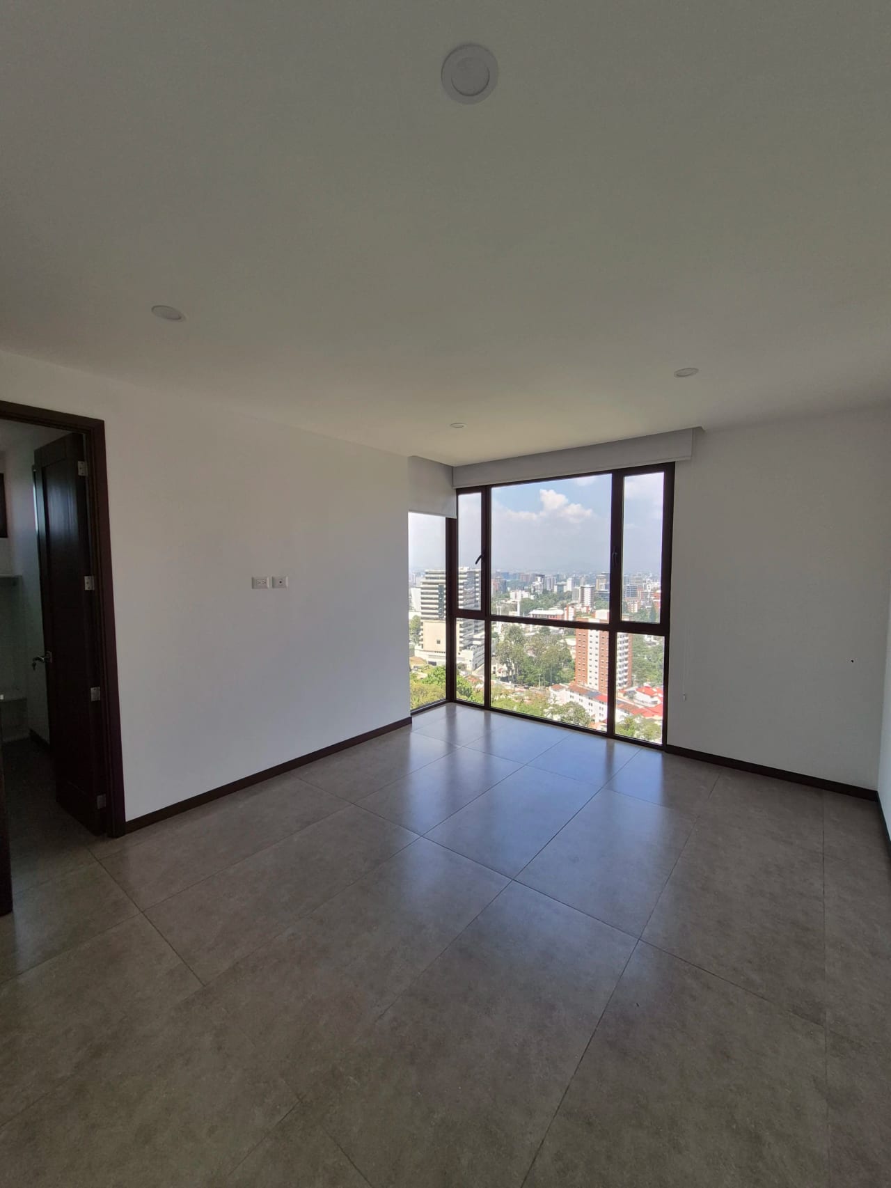 Moderno Apartamento en Renta Sector San Lázaro, Zona 15 — Apartamento en Alquiler en San Lázaro, Zona 15, Guatemala, Ciudad — foto 5 de 11