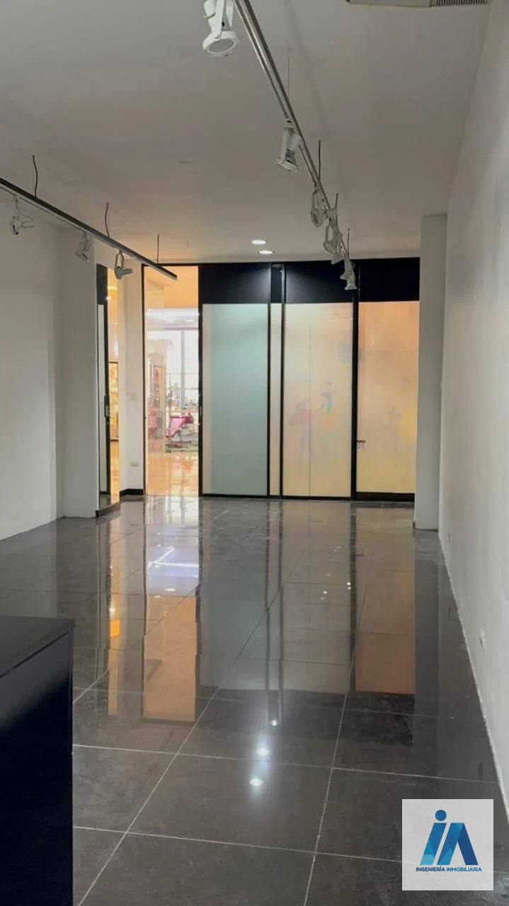 LOCAL COMERCIAL EN VENTA 📍Galerías La Pradera, Zona 10 — Local en Venta en Zona 10, Guatemala, Ciudad — foto 2 de 5