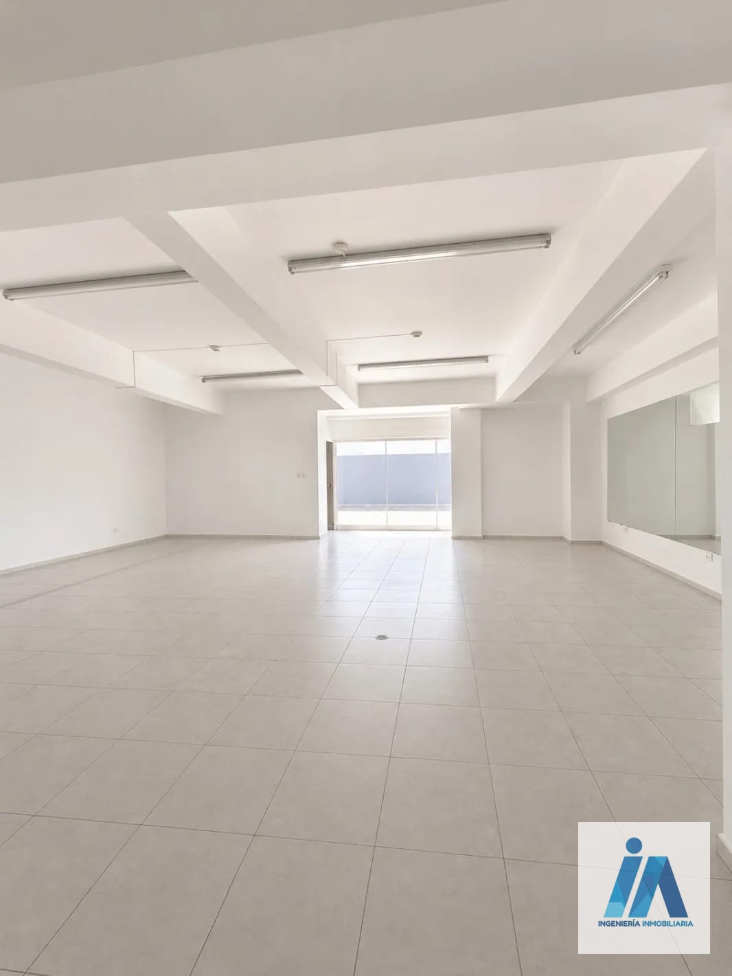 LOCAL COMERCIAL EN ALQUILER📍Edificio Murano Center, Zona 10 — Local en Alquiler en Zona 10, Guatemala, Ciudad — foto 4 de 4