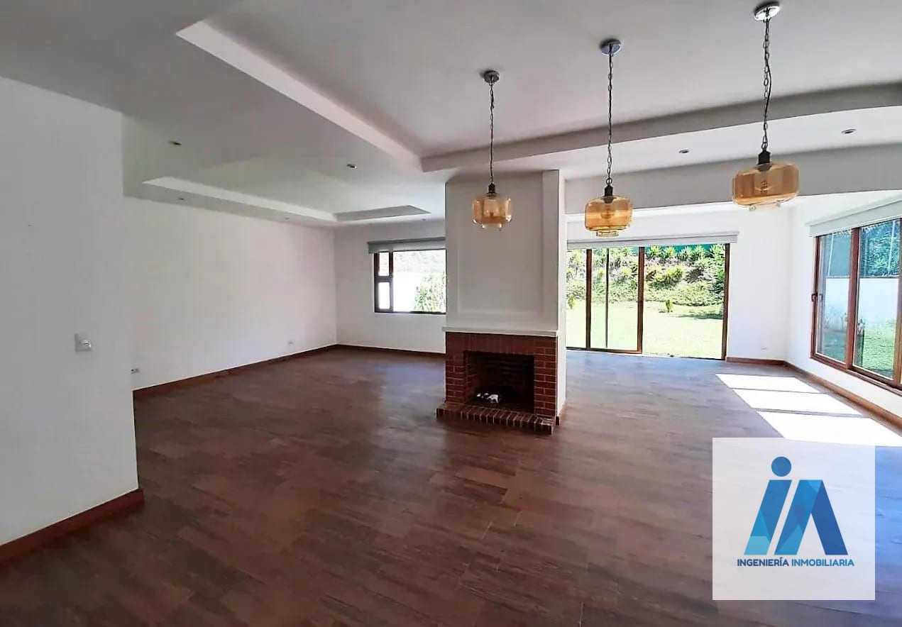 CASA EN ALQUILER 📍 Residencial Alto Valle, Km. 12.5 CAES — Casa en Alquiler en Carretera a El Salvador, Guatemala, Ciudad — foto 3 de 11