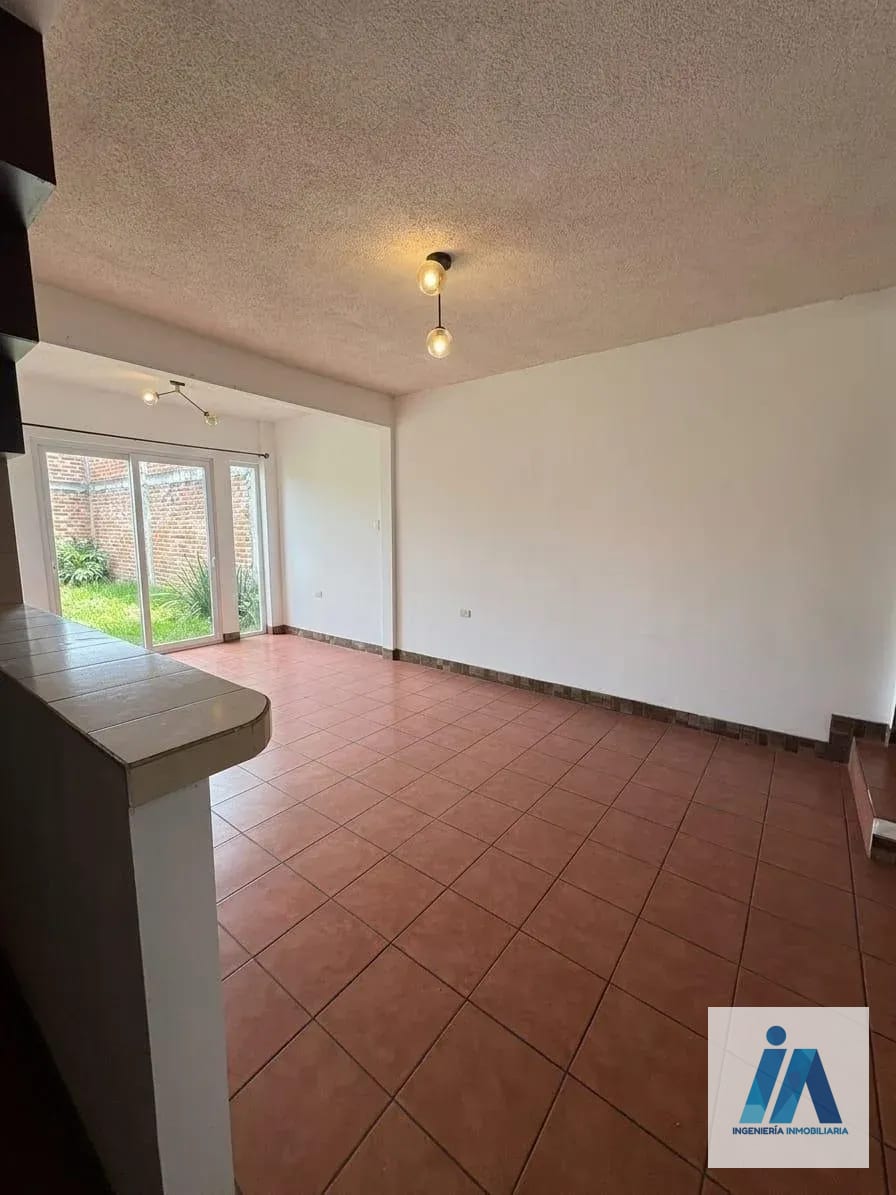 CASA EN VENTA 📍 Balcones de San Cristóbal, Zona 8 de Mixco — Casa en Venta en Zona 8 Mixco, Guatemala, Ciudad — foto 2 de 9