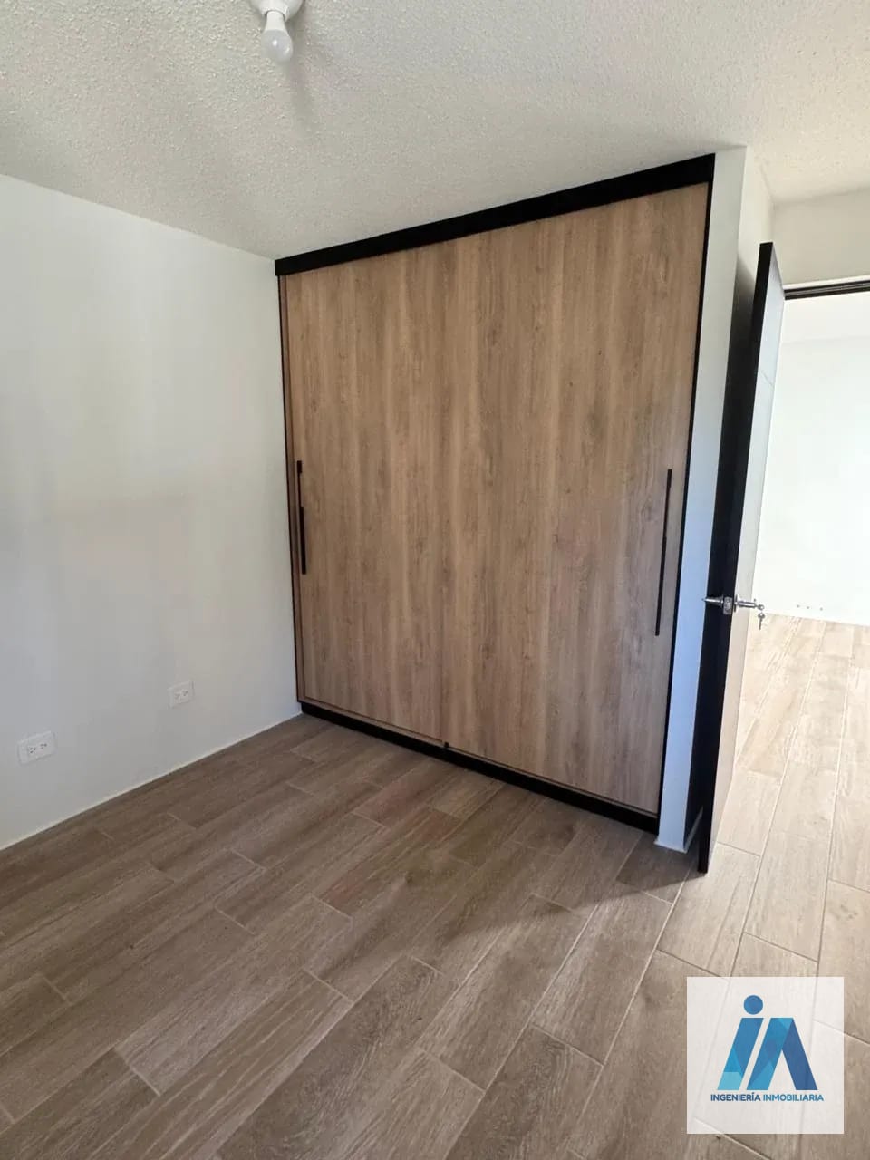 CASA EN ALQUILER / VENTA - Mirabosque, Km. 18.5 Santa Catarina pinula — Casa en Venta en Santa Catarina Pinula, Guatemala, Ciudad — foto 10 de 14