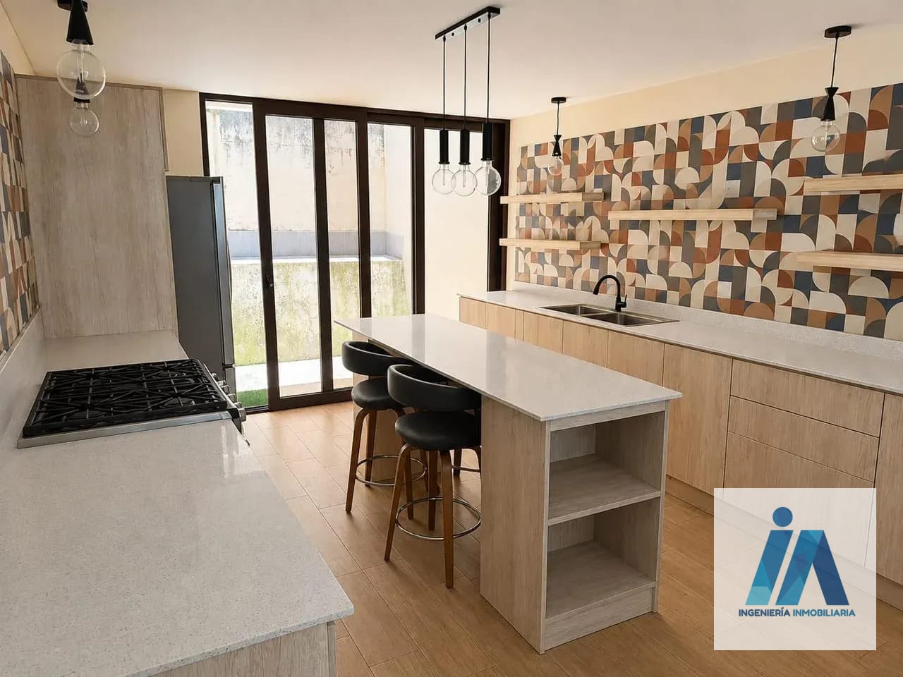 CASA EN ALQUILER 📍 Hacienda Real, Zona 16 — Casa en Alquiler en Zona 16, Guatemala, Ciudad — foto 2 de 7