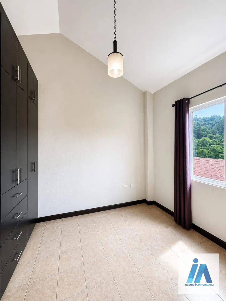 CASA EN ALQUILER 📍Condominio Bosques de Arrazola, Km 16.5 CAES — Casa en Alquiler en Carretera a El Salvador, Guatemala, Ciudad — foto 8 de 11