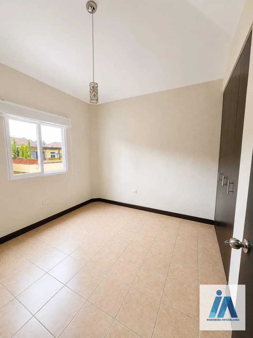 CASA EN ALQUILER 📍Condominio Bosques de Arrazola, Km 16.5 CAES — Casa en Alquiler en Carretera a El Salvador, Guatemala, Ciudad — foto 10 de 11
