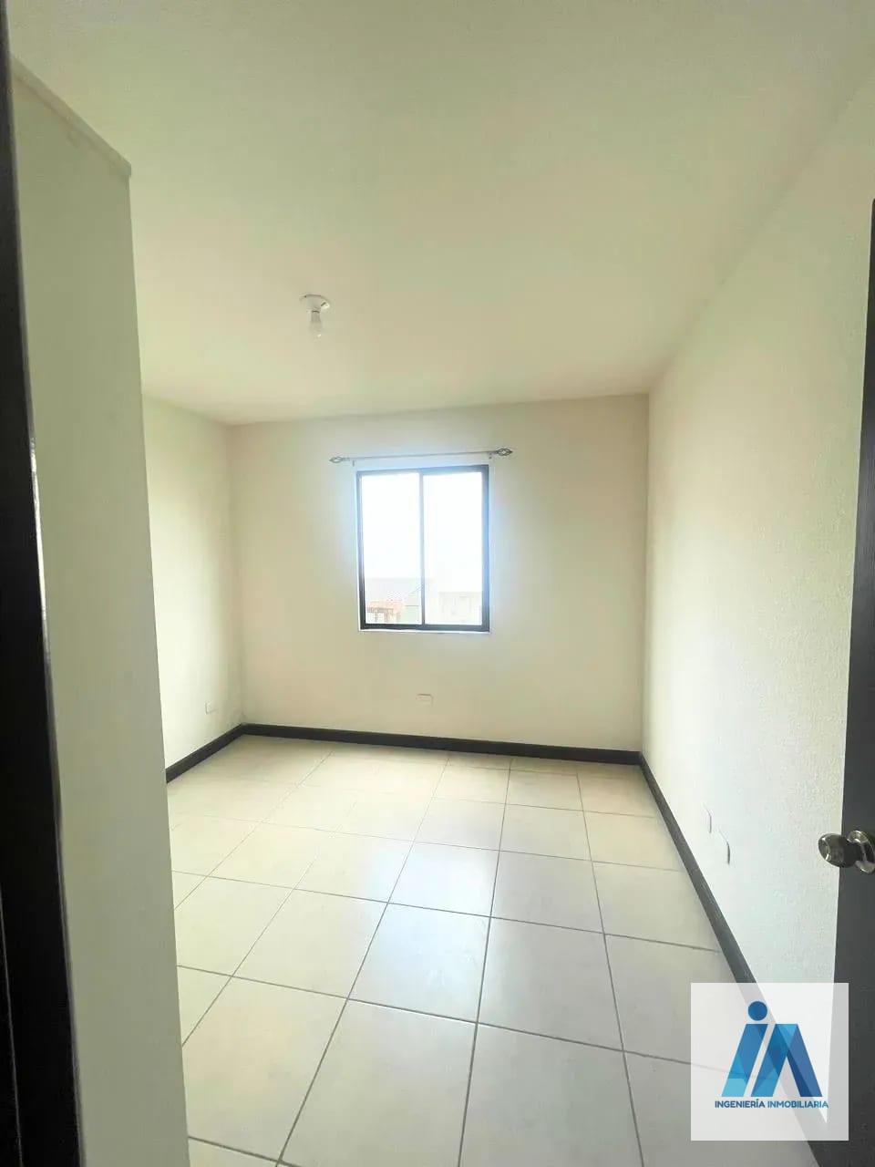 CASA EN VENTA / ALQUILER 📍 Condominio La Foret de Arrazola, Fraijanes — Casa en Venta en Carretera a El Salvador, Guatemala, Ciudad — foto 10 de 14