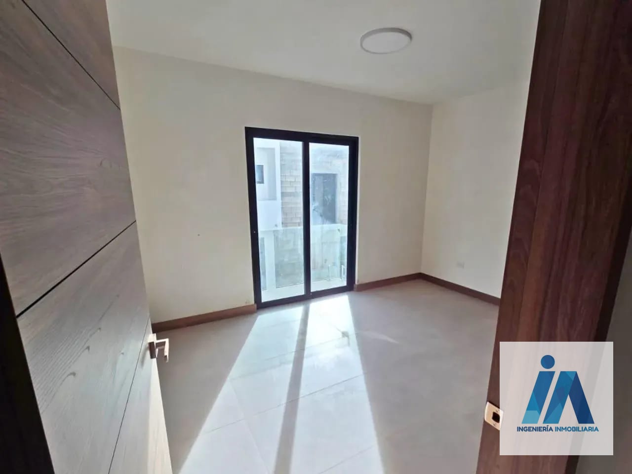 CASA EN VENTA 📍Residenciales Los Manzanillos, Km 19.5 CAES — Casa en Venta en Carretera a El Salvador, Guatemala, Ciudad — foto 5 de 13