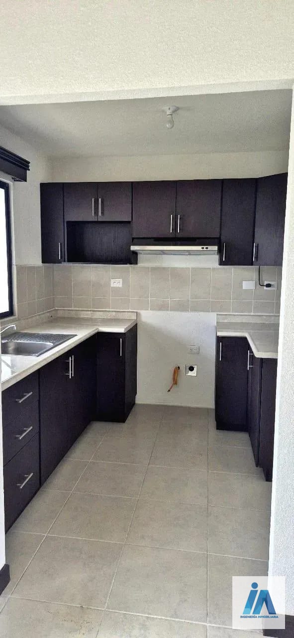 CASA EN VENTA 📍 Condado Santa Fe, Km. 30 Carretera a El Salvador — Casa en Venta en Carretera a El Salvador, Guatemala, Ciudad — foto 3 de 10