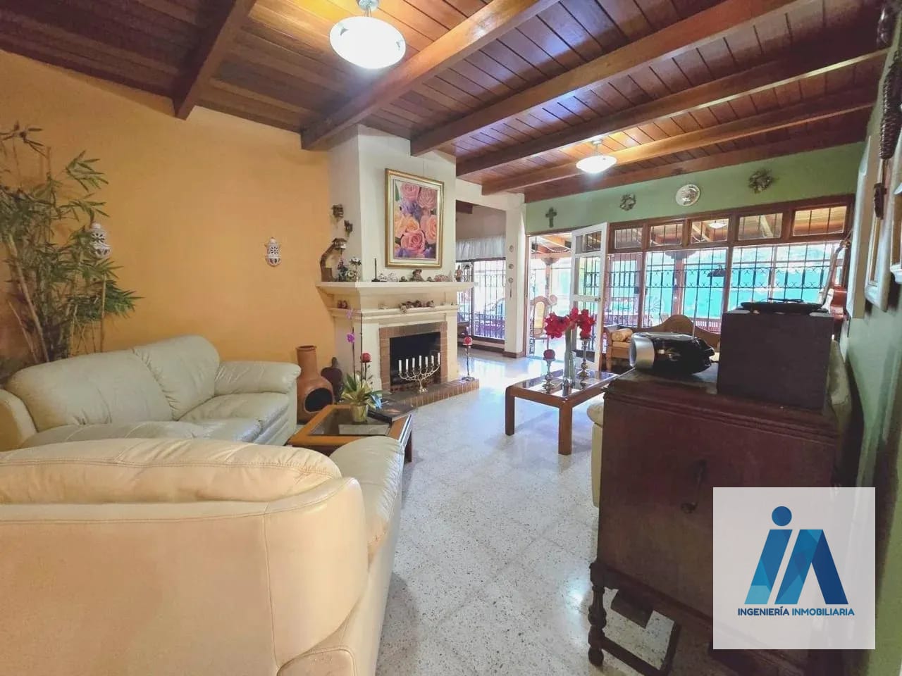 CASA EN VENTA 📍 Carretera a El Salvador, Km.16 (fuera de garita) — Casa en Venta en Carretera a El Salvador, Guatemala, Ciudad — foto 1 de 13
