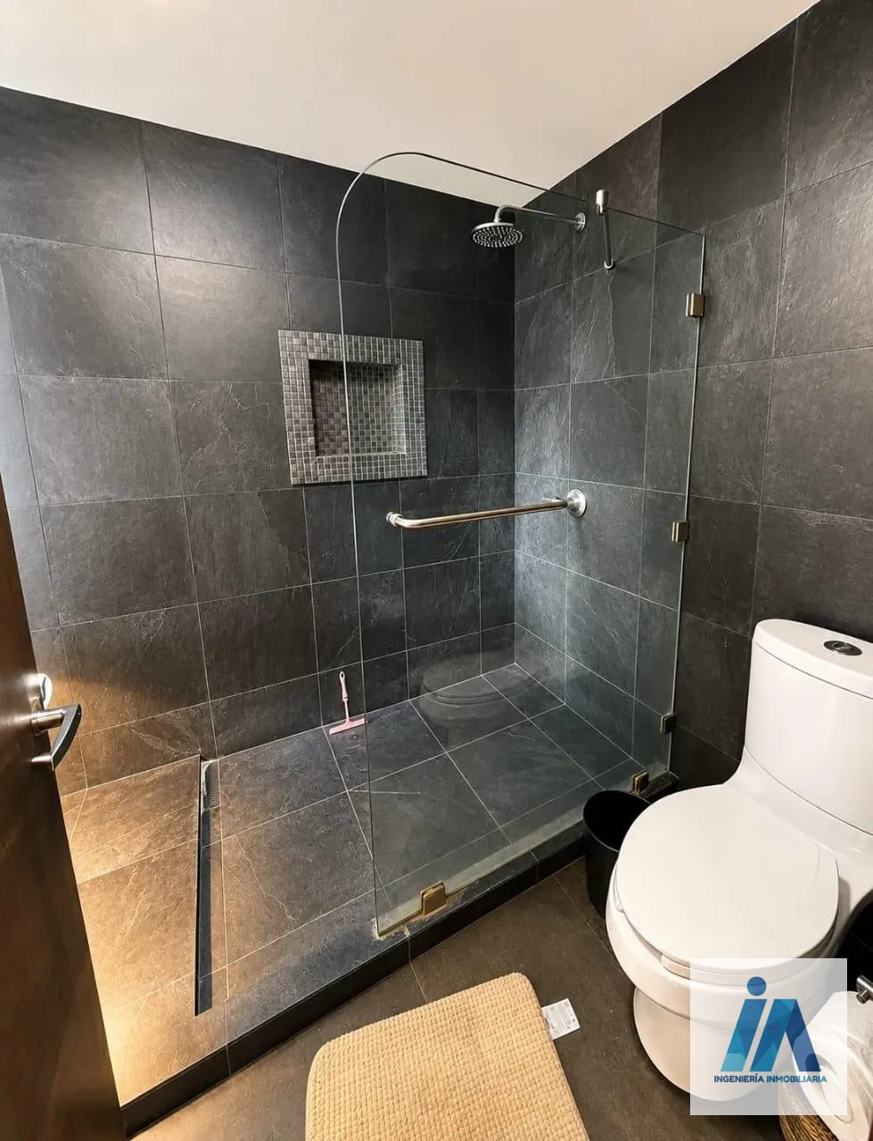 APARTAMENTO EN VENTA 📍 Edificio 4Venecia, Zona 4 — Apartamento en Venta en Zona 4, Guatemala, Ciudad — foto 8 de 8