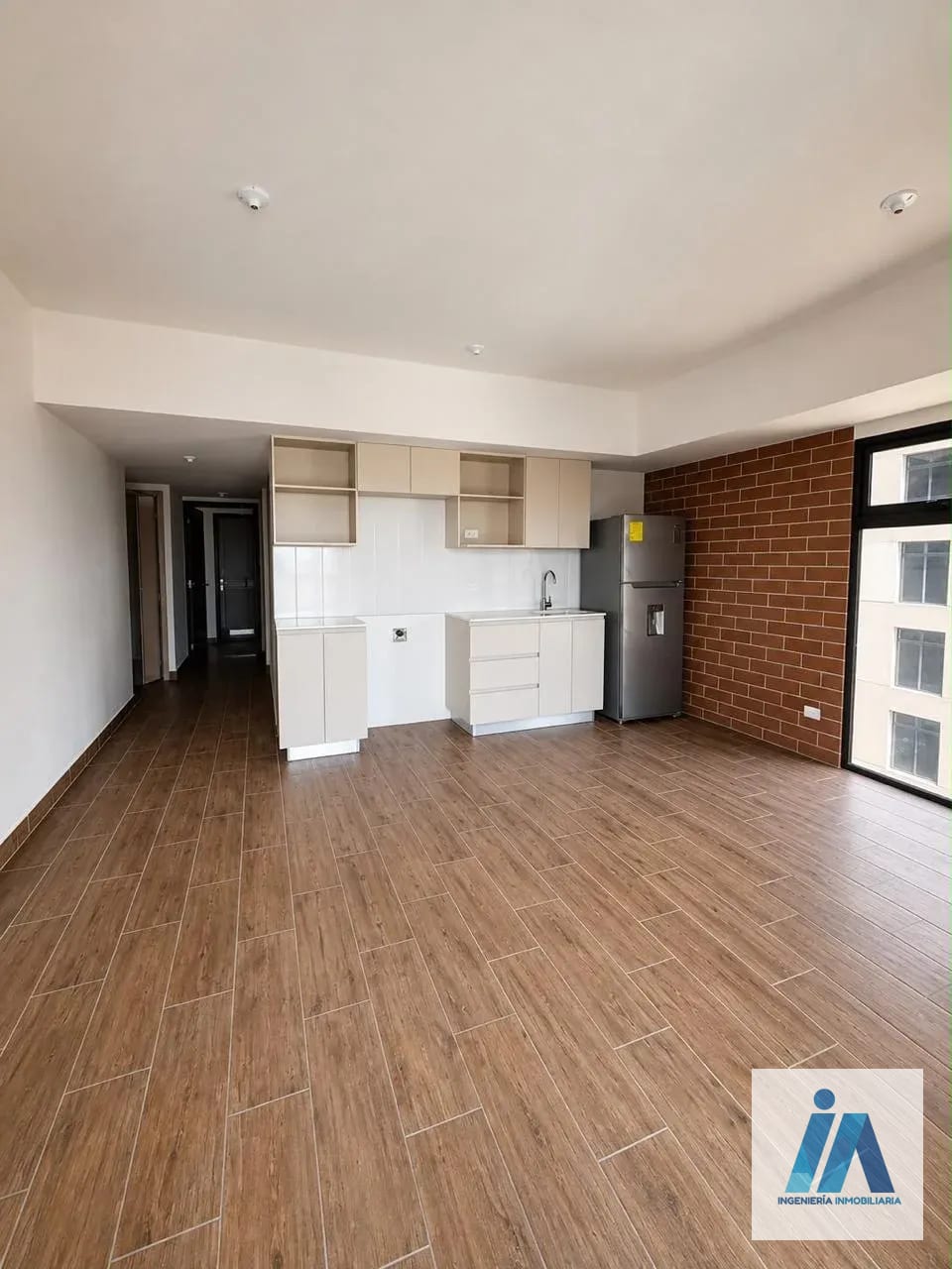 APARTAMENTO EN ALQUILER 📍 Edificio Modra, Zona 4 — Apartamento en Alquiler en Zona 4, Guatemala, Ciudad — foto 3 de 9
