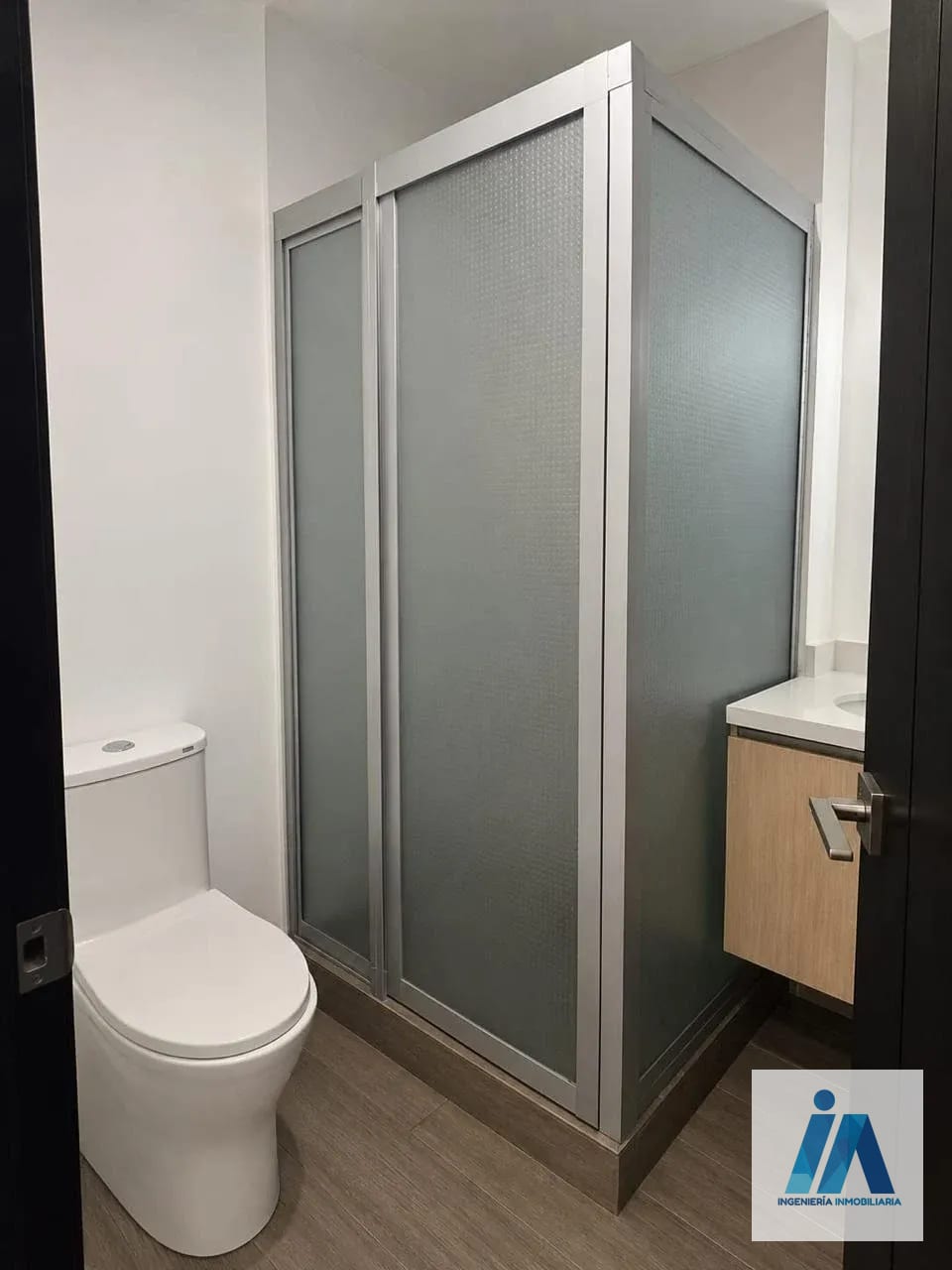 APARTAMENTO EN ALQUILER / VENTA 📍 Edificio Diagoseis, Zona 10 — Apartamento en Venta en Zona 10, Guatemala, Ciudad — foto 6 de 16