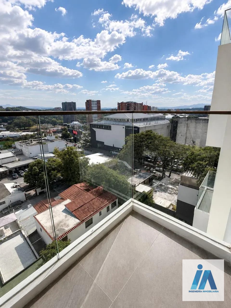 APARTAMENTO EN ALQUILER 📍 Edificio Atarah, Zona 10 — Apartamento en Alquiler en Zona 10, Guatemala, Ciudad — foto 3 de 7