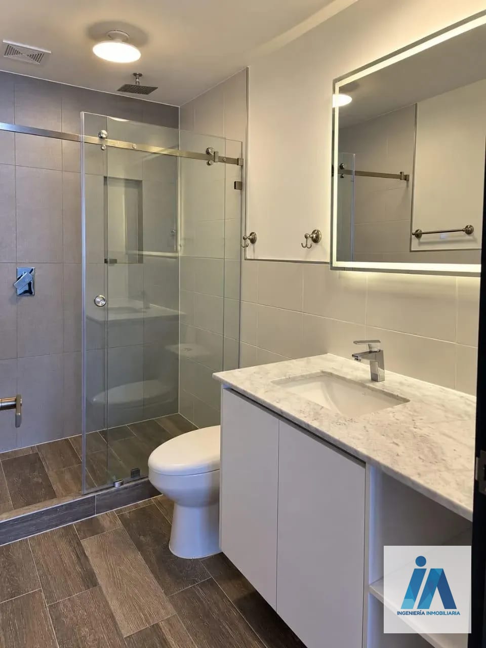 APARTAMENTO EN ALQUILER 📍 Edificio Segheria, Zona 14 — Apartamento en Alquiler en Segheria, Zona 14, Guatemala, Ciudad — foto 11 de 16