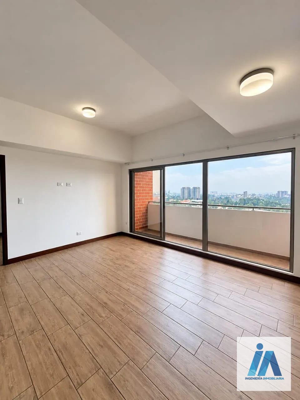 APARTAMENTO EN ALQUILER 📍 Edificio Casalini, Zona 10, Diagonal 6 — Apartamento en Alquiler en Zona 10, Guatemala, Ciudad — foto 2 de 15