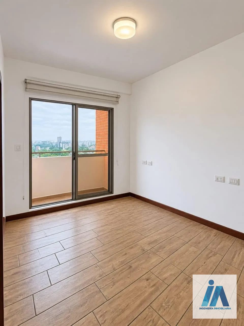 APARTAMENTO EN ALQUILER 📍 Edificio Casalini, Zona 10, Diagonal 6 — Apartamento en Alquiler en Zona 10, Guatemala, Ciudad — foto 7 de 15