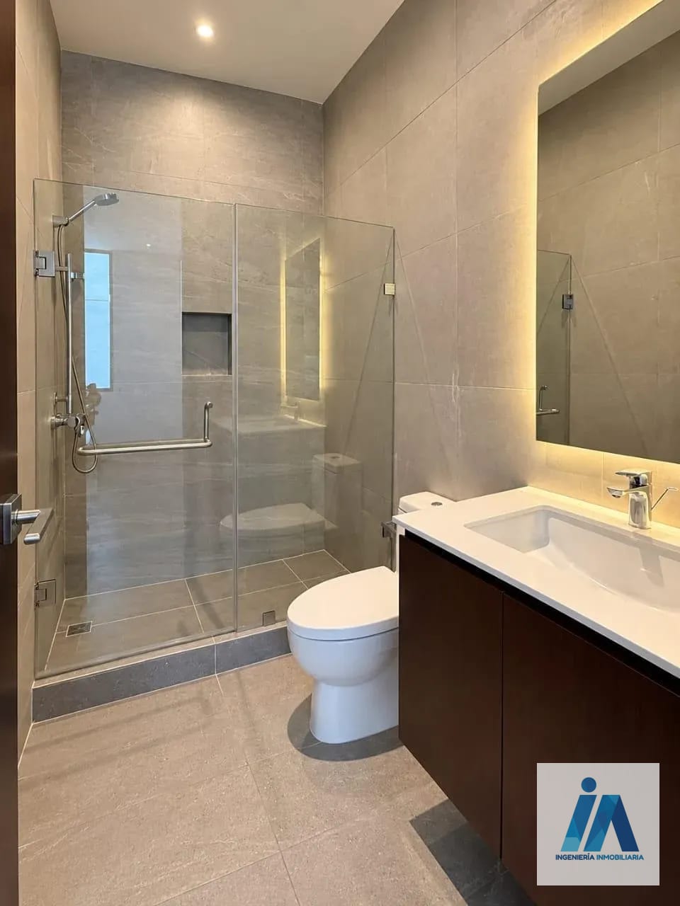 APARTAMENTO EN ALQUILER 📍 Edificio Echo, Zona 14 — Apartamento en Alquiler en Zona 14, Guatemala, Ciudad — foto 9 de 17
