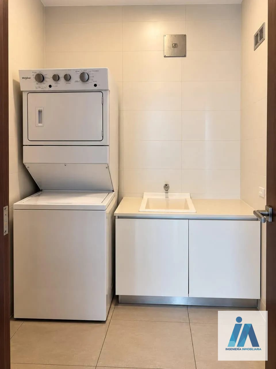 APARTAMENTO EN ALQUILER 📍 Edificio Echo, Zona 14 — Apartamento en Alquiler en Zona 14, Guatemala, Ciudad — foto 15 de 17