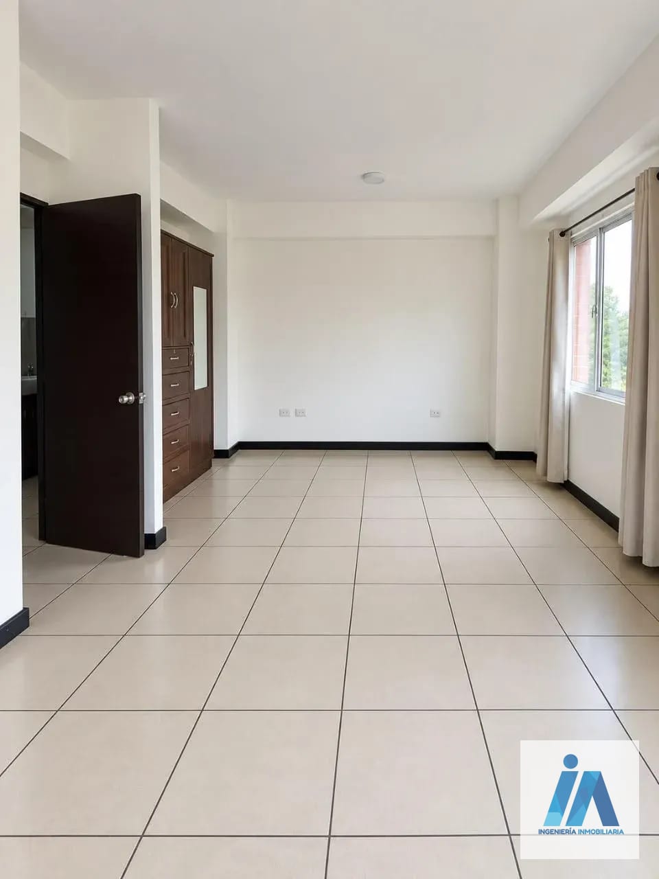 APARTAMENTO EN ALQUILER 📍Edificio Hexa Cañada 16, Zona 16 — Apartamento en Alquiler en Hexa Cañada 16, Zona 16, Guatemala, Ciudad — foto 7 de 13