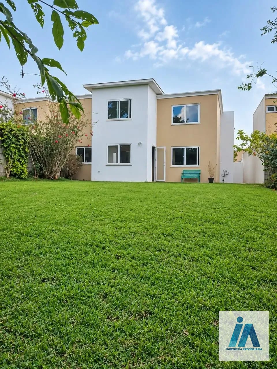 CASA EN VENTA 📍 Fontana, Km. 25.5 Carretera a El Salvador — Casa en Venta en Carretera a El Salvador, Guatemala, Ciudad — foto 2 de 8