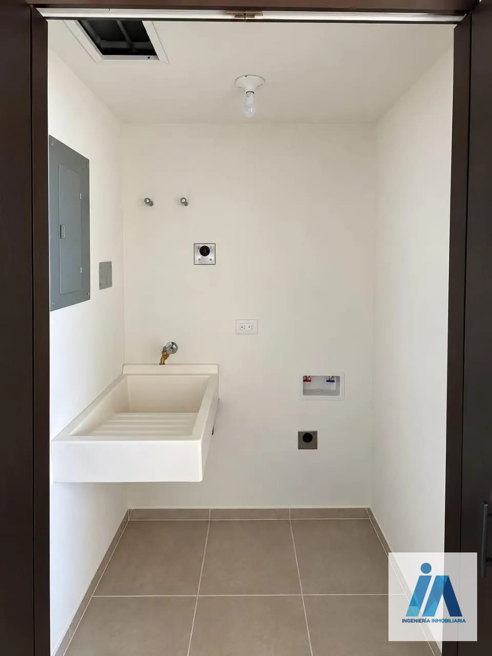 APARTAMENTO EN ALQUILER 📍 Edificio Esenta, Zona 12 — Apartamento en Alquiler en Zona 12, Guatemala, Ciudad — foto 5 de 12
