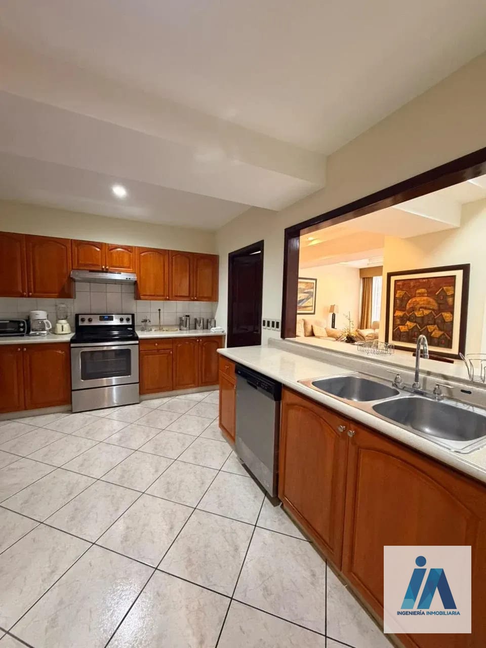 APARTAMENTO AMUEBLADO EN ALQUILER 📍 Edificio Milenia, zona 10 — Apartamento en Alquiler en Zona 10, Guatemala, Ciudad — foto 4 de 12
