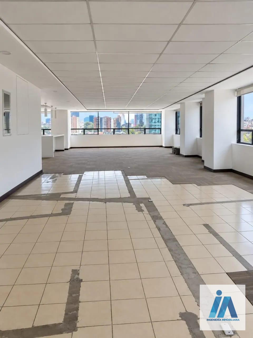 OFICINA EN ALQUILER/VENTA 📍 Centro Empresarial Zona Pradera, Zona 10 — Oficina en Alquiler en Zona 10, Guatemala, Ciudad — foto 5 de 6