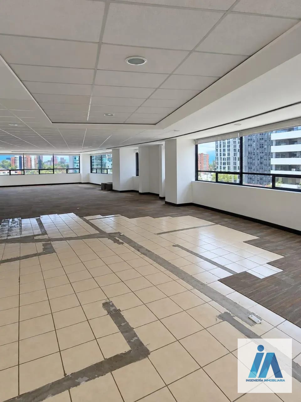OFICINA EN ALQUILER/VENTA 📍 Centro Empresarial Zona Pradera, Zona 10 — Oficina en Alquiler en Zona 10, Guatemala, Ciudad — foto 6 de 6