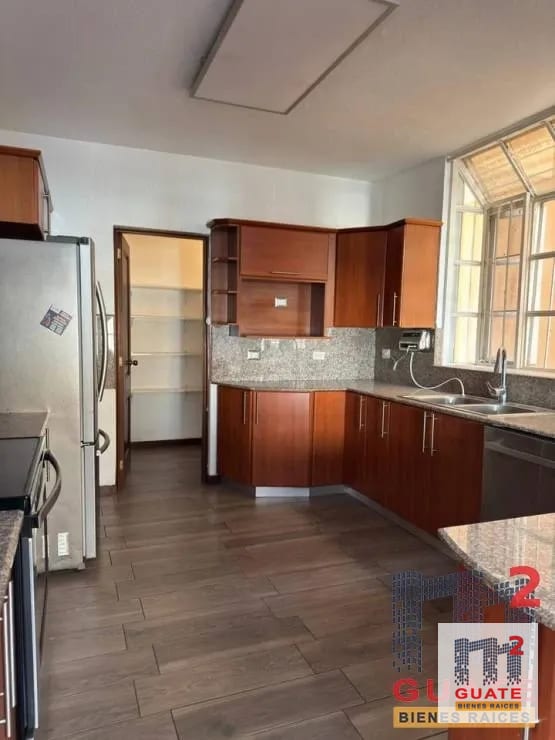 Casa en condominio en Renta, Zona 13 - Image 4