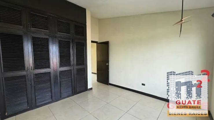 Casa tipo Townhouse en Venta / Renta, Zona 16 — Casa en Venta en Zona 16, Guatemala, Ciudad — foto 4 de 17