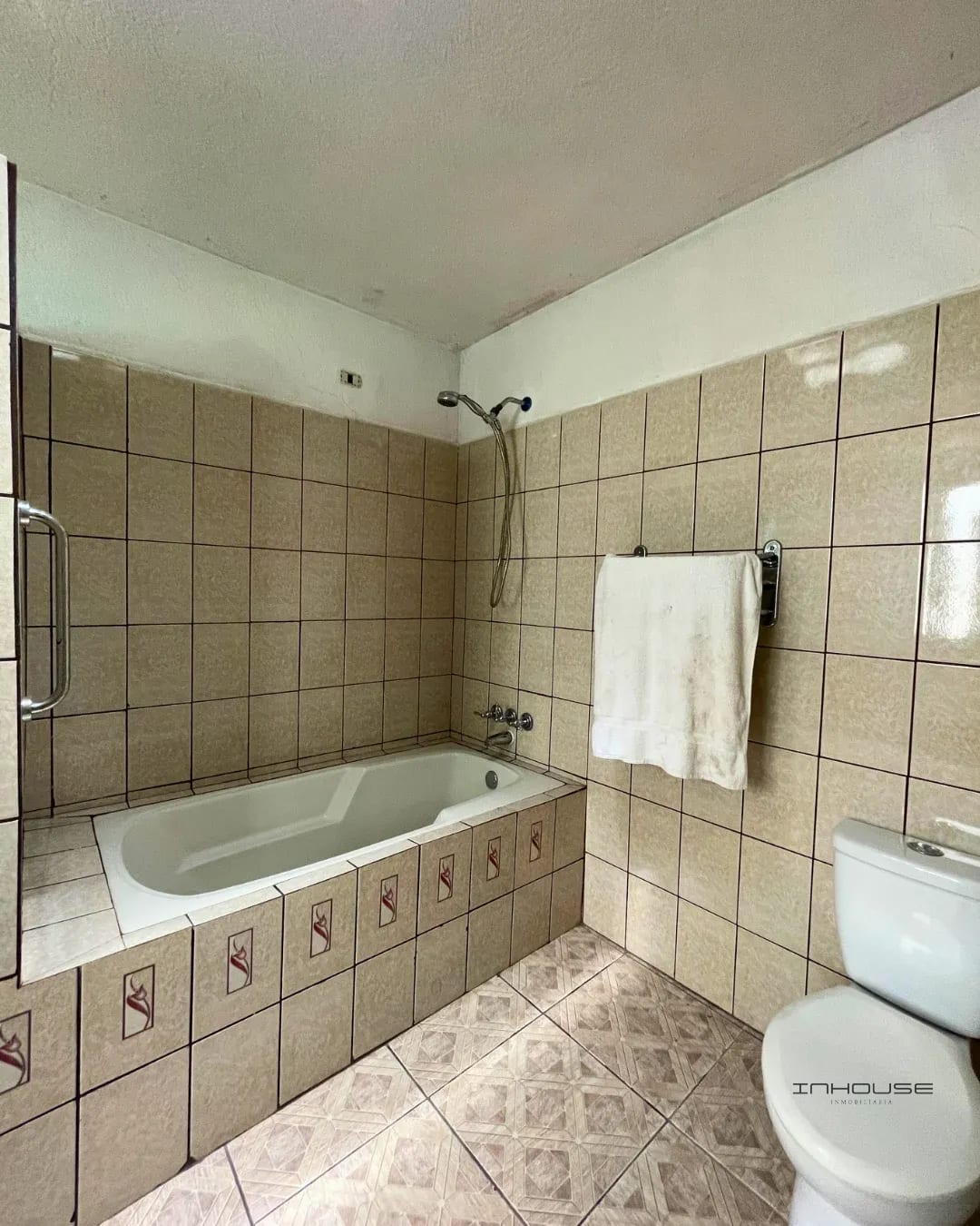 CASA EN VENTA EN ZONA 18 DENTRO DE GARITA — Casa en Venta en Zona 18, Guatemala, Ciudad — foto 5 de 10
