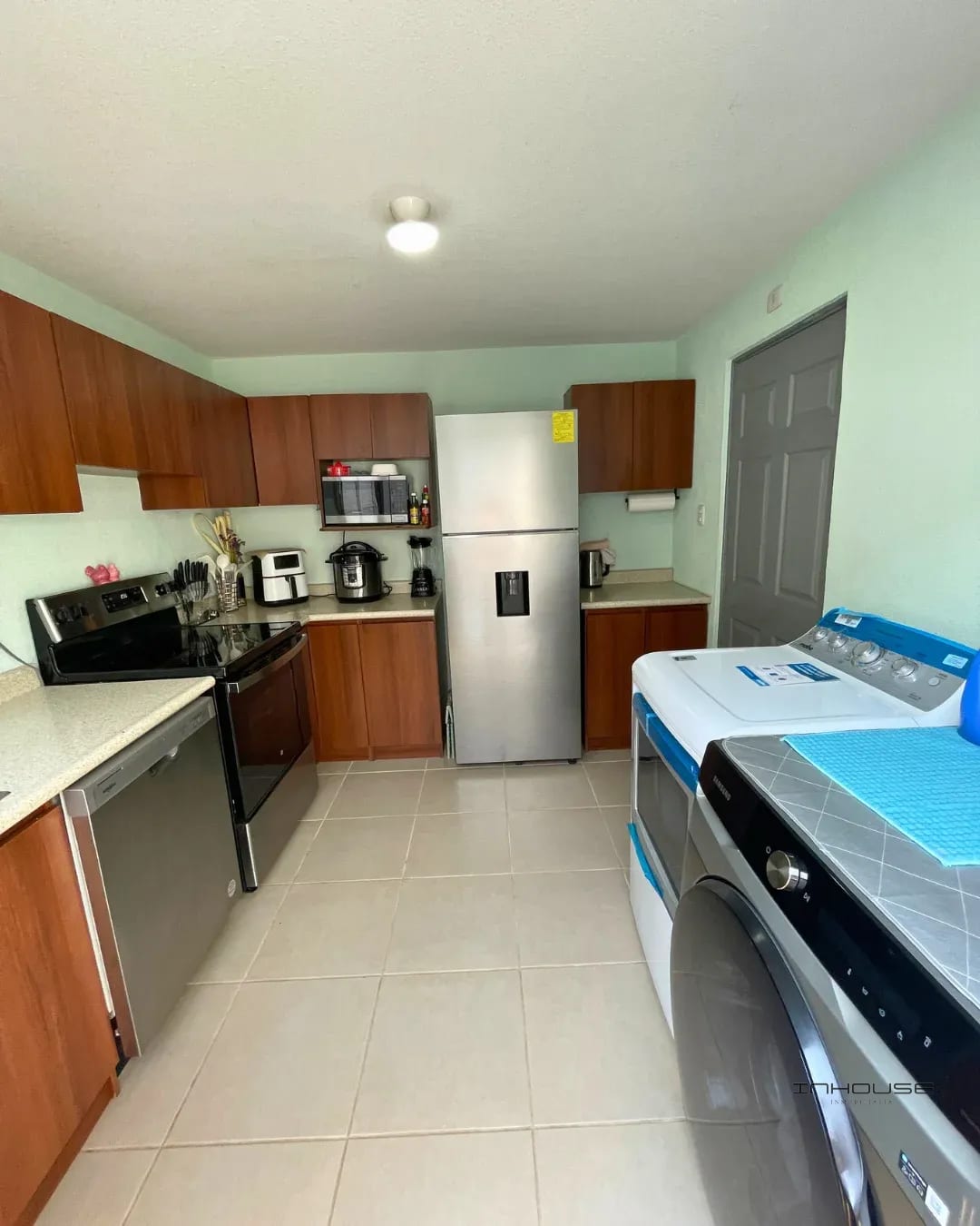 CASA EN VENTA EN VILLA NUEVA, DENTRO DE GARITA. — Casa en Venta en Villa Nueva, Guatemala, Ciudad — foto 6 de 10