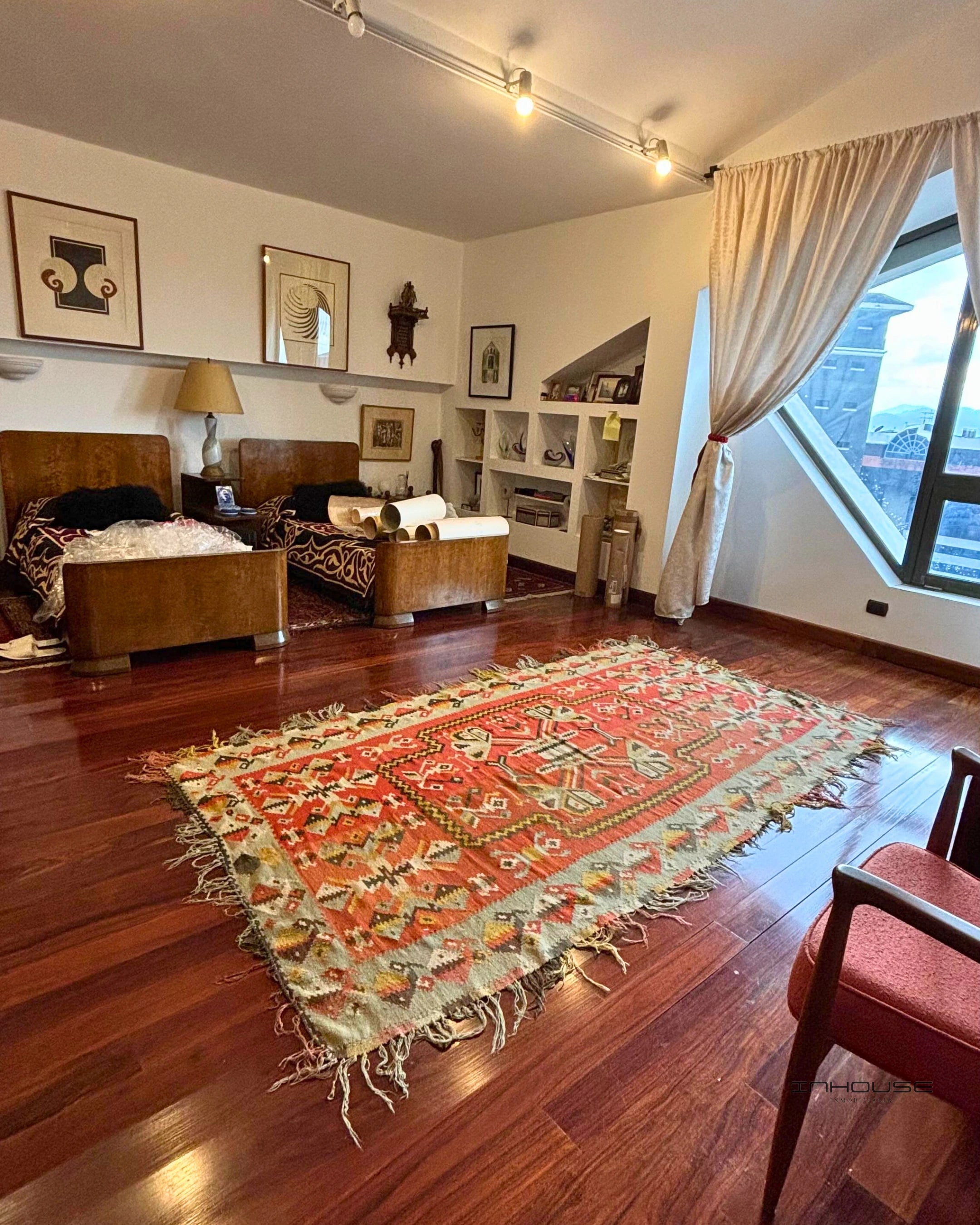PENTHOUSE EN RENTA EN ZONA 14 CON DOS NIVELES Y TERRAZA — Apartamento en Alquiler en Plenum 14, Zona 14, Guatemala, Ciudad — foto 5 de 14